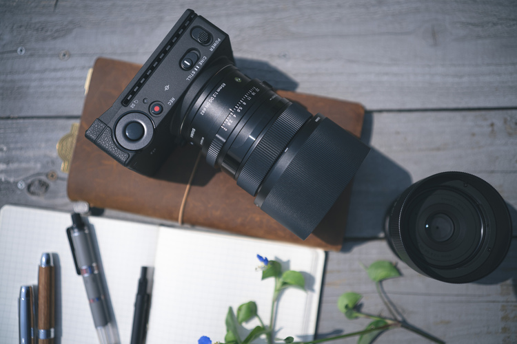 暮らしに溶け込むレンズ　SIGMA Iシリーズ