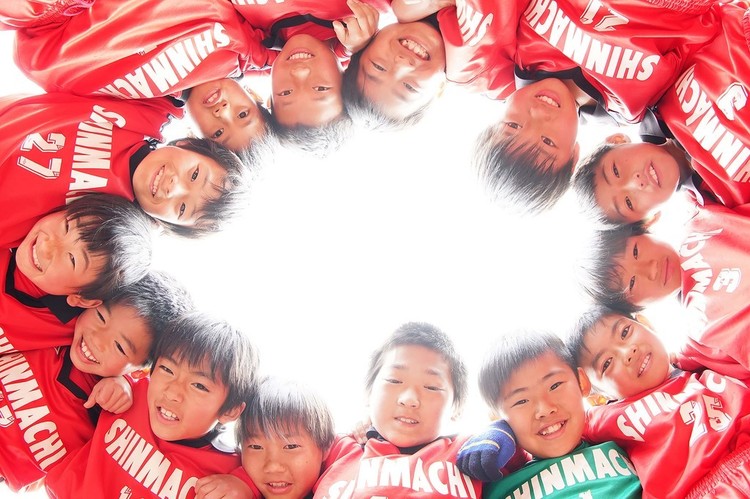 【パパママ応援企画】コレを読めば、スポーツでいつもと違う写真が撮れる！  少年サッカー編